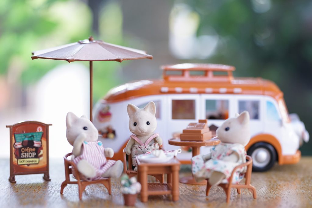 christmas with impact - second hand Sylvanian family toys